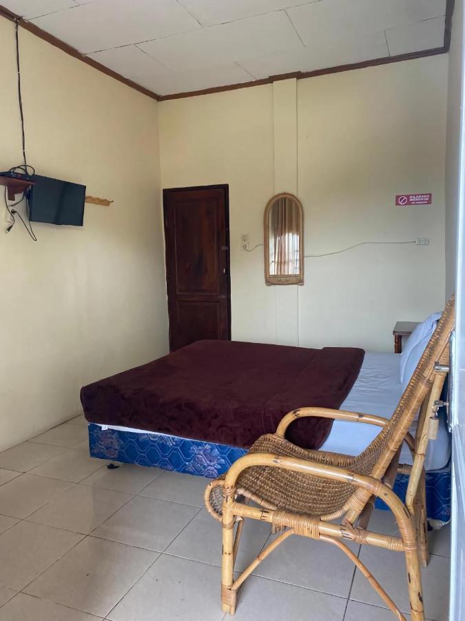 Ron'S Guest House Berastagi Backpacker Rooms Exterior foto